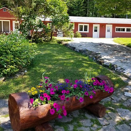 Kan-A-Mouche Pourvoirie Auberge Et Chalets Saint-Michel Dış mekan fotoğraf
