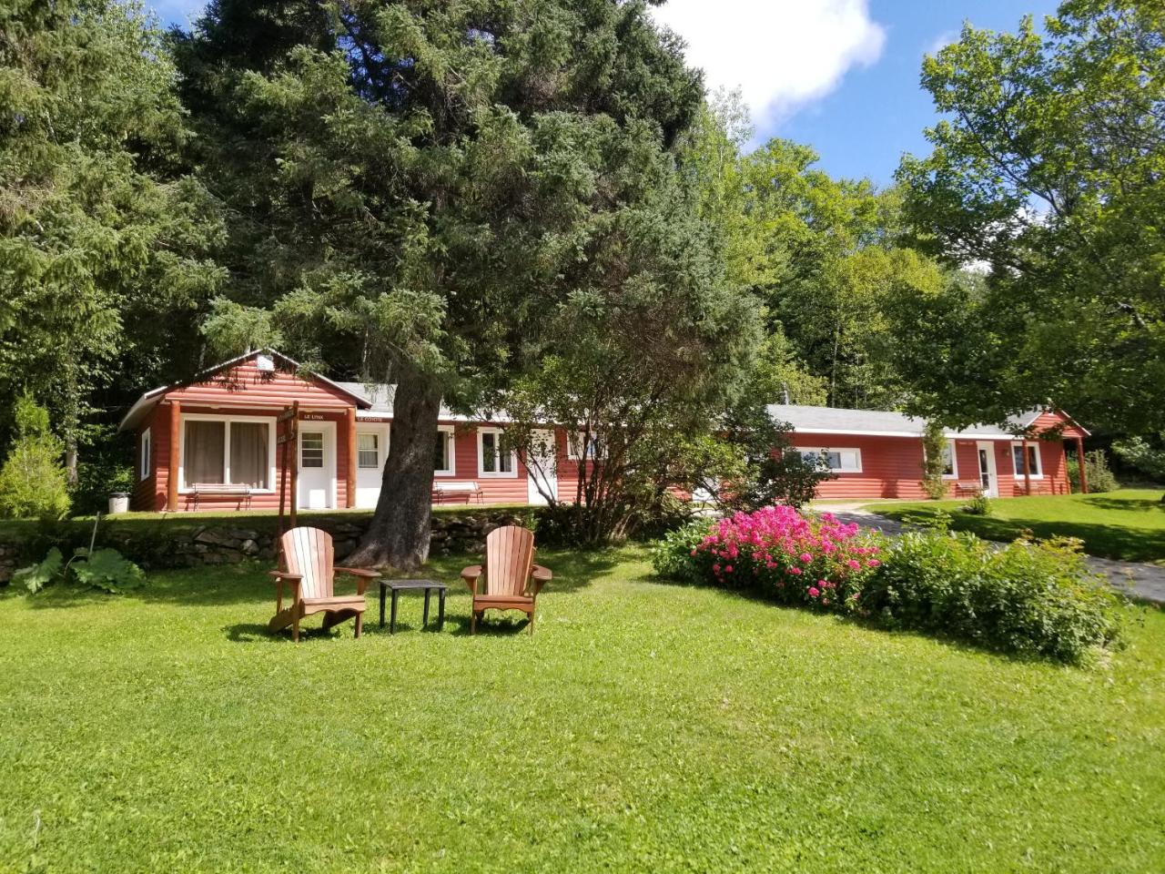 Kan-A-Mouche Pourvoirie Auberge Et Chalets Saint-Michel Dış mekan fotoğraf